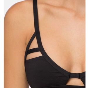 Tavik black cutout top XS